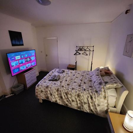 Nice Cosy Flat. Walking Distance To City Νότιγχαμ Εξωτερικό φωτογραφία